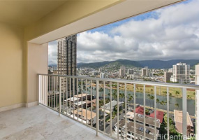 430 Keoniana Street,Honolulu,Hawaii,96815,2 ベッドルーム ベッドルーム,1 バスルームバスルーム,コンド / タウンハウス,Keoniana,17,18090395
