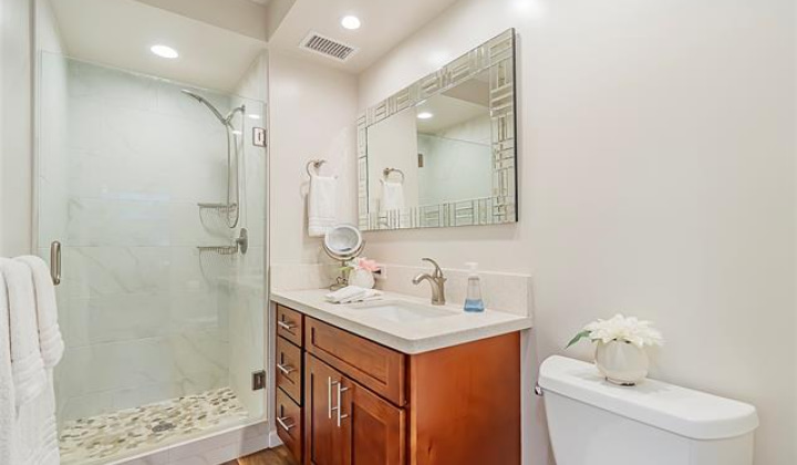 2999 Kalakaua Avenue,Honolulu,Hawaii,96815,1 Bedroom Bedrooms,1 BathroomBathrooms,Condo/Townhouse,Kalakaua,2,18091100