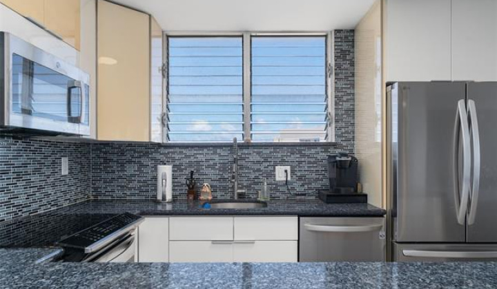 469 Ena Road,Honolulu,Hawaii,96815,3 Bedrooms Bedrooms,3 BathroomsBathrooms,Condo/Townhouse,Ena,26,18094630