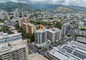 1909 Ala Wai Boulevard,Honolulu,Hawaii,96815,2 Bedrooms Bedrooms,1 BathroomBathrooms,Condo/Townhouse,Ala Wai,13,17696471