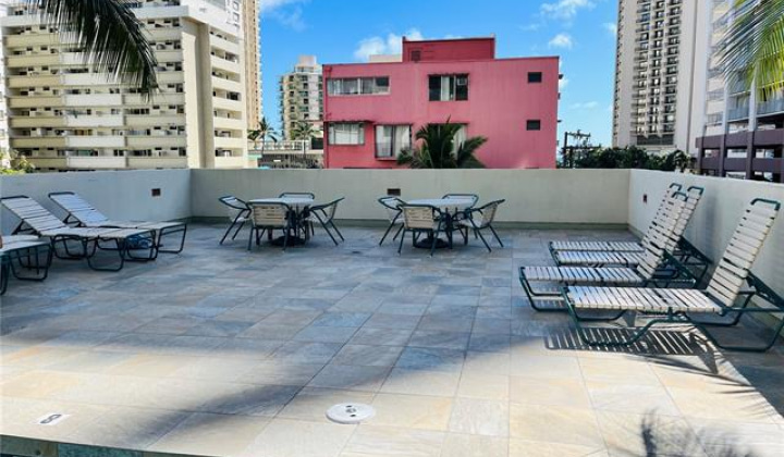 2440 Kuhio Avenue,Honolulu,Hawaii,96815,1 Bedroom Bedrooms,1 BathroomBathrooms,Condo/Townhouse,Kuhio,8,18095470