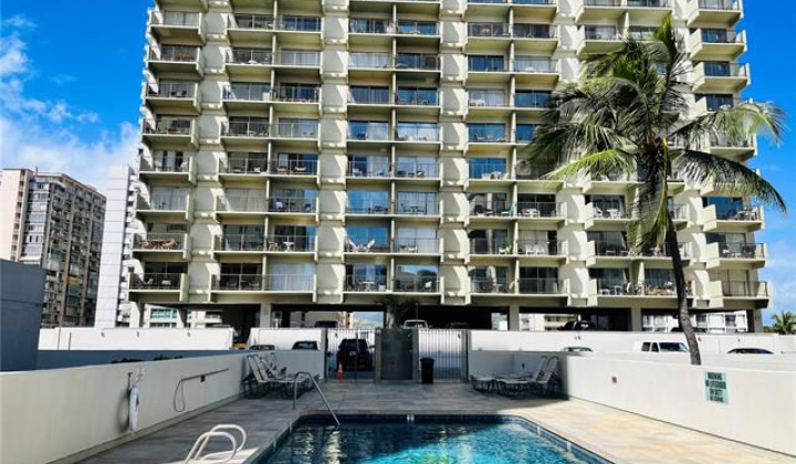 2440 Kuhio Avenue,Honolulu,Hawaii,96815,1 Bedroom Bedrooms,1 BathroomBathrooms,Condo/Townhouse,Kuhio,8,18095470
