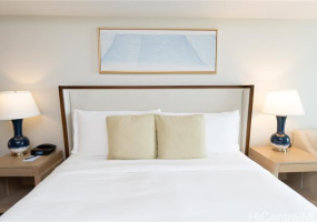 383 Kalaimoku Street,Honolulu,Hawaii,96815,1 BathroomBathrooms,Condo/Townhouse,Kalaimoku,16,18095605