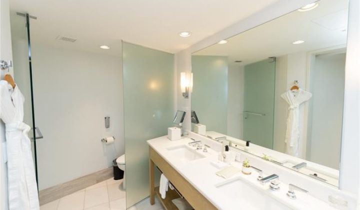 383 Kalaimoku Street,Honolulu,Hawaii,96815,1 BathroomBathrooms,Condo/Townhouse,Kalaimoku,16,18095605
