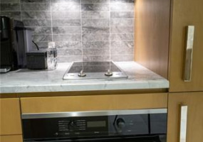 383 Kalaimoku Street,Honolulu,Hawaii,96815,1 バスルームバスルーム,コンド / タウンハウス,Kalaimoku,21,18095754