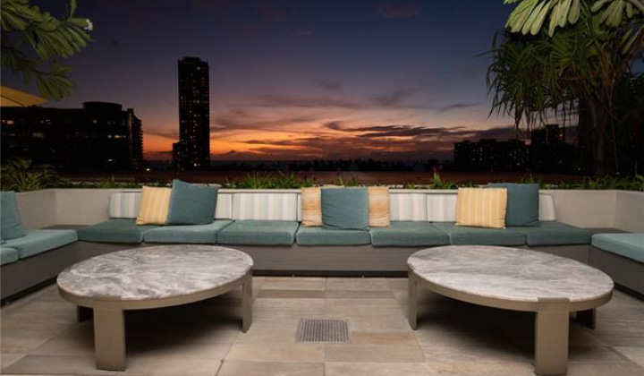 383 Kalaimoku Street,Honolulu,Hawaii,96815,1 バスルームバスルーム,コンド / タウンハウス,Kalaimoku,21,18095754