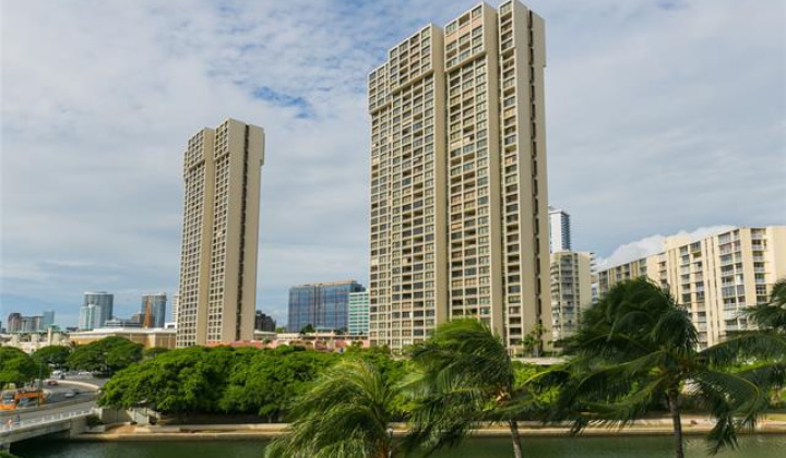 1650 Ala Moana Boulevard,Honolulu,Hawaii,96815,2 ベッドルーム ベッドルーム,2 バスルームバスルーム,コンド / タウンハウス,Ala Moana,35,18096197