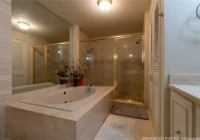 1080 Beretania Street,Honolulu,Hawaii,96814,3 ベッドルーム ベッドルーム,2 バスルームバスルーム,コンド / タウンハウス,Beretania,11,18096303