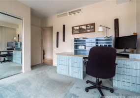 1080 Beretania Street,Honolulu,Hawaii,96814,3 ベッドルーム ベッドルーム,2 バスルームバスルーム,コンド / タウンハウス,Beretania,11,18096303
