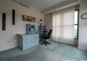 1080 Beretania Street,Honolulu,Hawaii,96814,3 ベッドルーム ベッドルーム,2 バスルームバスルーム,コンド / タウンハウス,Beretania,11,18096303