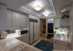 1080 Beretania Street,Honolulu,Hawaii,96814,3 ベッドルーム ベッドルーム,2 バスルームバスルーム,コンド / タウンハウス,Beretania,11,18096303