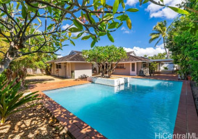 624 Ulili Street,Honolulu,Hawaii,96816,4 ベッドルーム ベッドルーム,3 バスルームバスルーム,一戸建て,Ulili,18096650