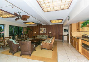 250 Kawaihae Street,Honolulu,Hawaii,96825,2 ベッドルーム ベッドルーム,2 バスルームバスルーム,コンド / タウンハウス,Kawaihae,12,18555756