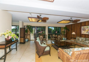 250 Kawaihae Street,Honolulu,Hawaii,96825,2 ベッドルーム ベッドルーム,2 バスルームバスルーム,コンド / タウンハウス,Kawaihae,12,18555756