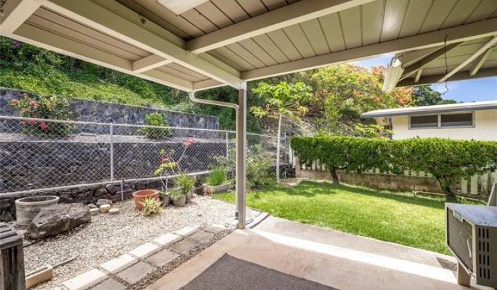 289 Panio Street,Honolulu,Hawaii,96821,4 Bedrooms Bedrooms,2 BathroomsBathrooms,Single family,Panio,18101001