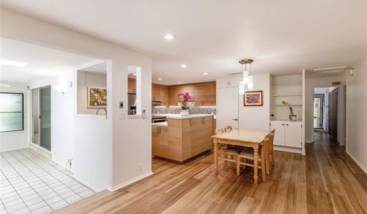 289 Panio Street,Honolulu,Hawaii,96821,4 Bedrooms Bedrooms,2 BathroomsBathrooms,Single family,Panio,18101001