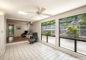 289 Panio Street,Honolulu,Hawaii,96821,4 Bedrooms Bedrooms,2 BathroomsBathrooms,Single family,Panio,18101001