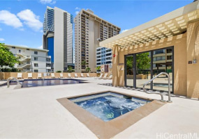 430 Lewers Street,Honolulu,Hawaii,96815,1 Bedroom Bedrooms,1 BathroomBathrooms,Condo/Townhouse,Lewers,15,18101099