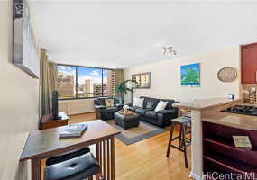 430 Lewers Street,Honolulu,Hawaii,96815,1 Bedroom Bedrooms,1 BathroomBathrooms,Condo/Townhouse,Lewers,15,18101099
