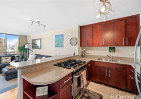 430 Lewers Street,Honolulu,Hawaii,96815,1 Bedroom Bedrooms,1 BathroomBathrooms,Condo/Townhouse,Lewers,15,18101099