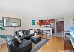 430 Lewers Street,Honolulu,Hawaii,96815,1 Bedroom Bedrooms,1 BathroomBathrooms,Condo/Townhouse,Lewers,15,18101099