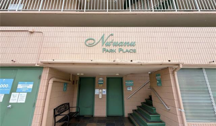 1720 Huna Street,Honolulu,Hawaii,96817,3 ベッドルーム ベッドルーム,2 バスルームバスルーム,コンド / タウンハウス,Huna,2,19271960
