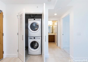 629 Keeaumoku Street,Honolulu,Hawaii,96814,2 ベッドルーム ベッドルーム,2 バスルームバスルーム,コンド / タウンハウス,Keeaumoku,12,18105509