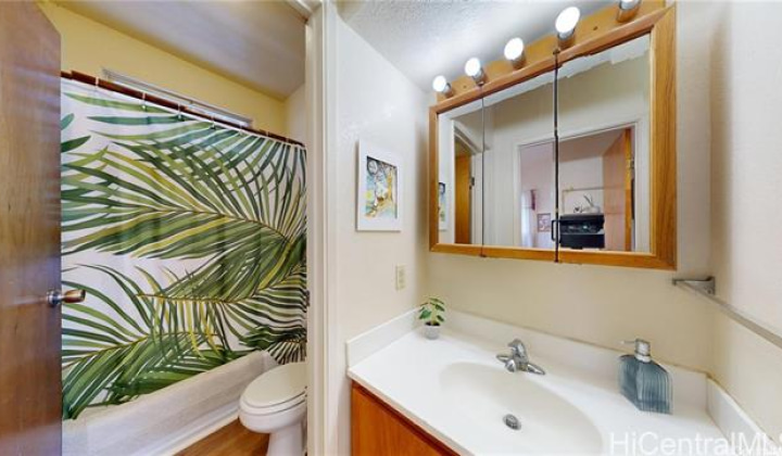 3331 Hayden Street,Honolulu,Hawaii,96815,23 Bedrooms Bedrooms,8 BathroomsBathrooms,Single family,Hayden,19273193