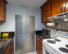 1720 Huna Street,Honolulu,Hawaii,96817,2 Bedrooms Bedrooms,1 BathroomBathrooms,Condo/Townhouse,Huna,5,18106392