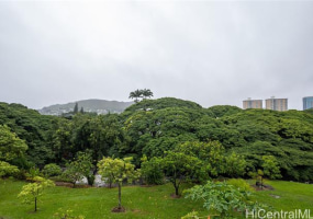 1720 Huna Street,Honolulu,Hawaii,96817,2 Bedrooms Bedrooms,1 BathroomBathrooms,Condo/Townhouse,Huna,5,18106392