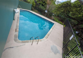 1720 Huna Street,Honolulu,Hawaii,96817,2 Bedrooms Bedrooms,1 BathroomBathrooms,Condo/Townhouse,Huna,5,18106392