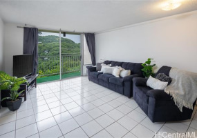1720 Huna Street,Honolulu,Hawaii,96817,2 Bedrooms Bedrooms,1 BathroomBathrooms,Condo/Townhouse,Huna,5,18106392