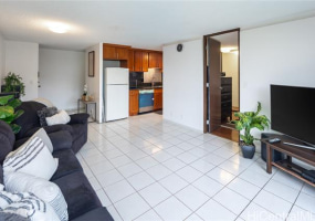 1720 Huna Street,Honolulu,Hawaii,96817,2 Bedrooms Bedrooms,1 BathroomBathrooms,Condo/Townhouse,Huna,5,18106392