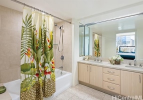 88 Piikoi Street,Honolulu,Hawaii,96814,2 Bedrooms Bedrooms,2 BathroomsBathrooms,Condo/Townhouse,Piikoi,13,17704934