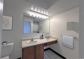 430 Keoniana Street,Honolulu,Hawaii,96815,1 Bedroom Bedrooms,1 BathroomBathrooms,Condo/Townhouse,Keoniana,4,18112535