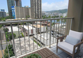 430 Keoniana Street,Honolulu,Hawaii,96815,1 Bedroom Bedrooms,1 BathroomBathrooms,Condo/Townhouse,Keoniana,4,18112535
