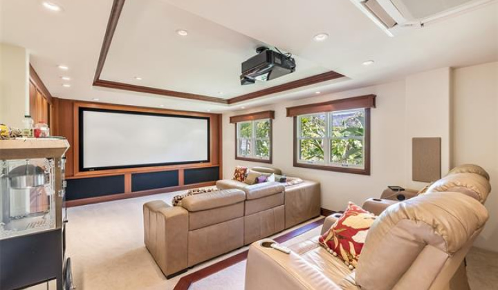 255 & 257 Portlock Road,Honolulu,Hawaii,96825,6 Bedrooms Bedrooms,7 BathroomsBathrooms,Single family,Portlock,19298379