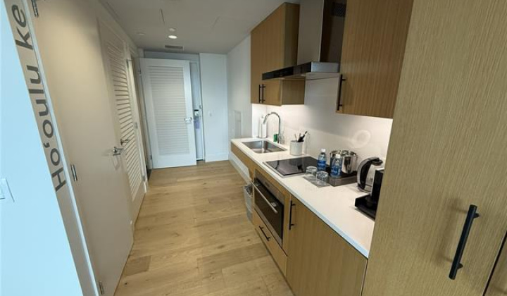 1390 Kapiolani Boulevard,Honolulu,Hawaii,96814,1 BathroomBathrooms,Condo/Townhouse,Kapiolani,36,19280105