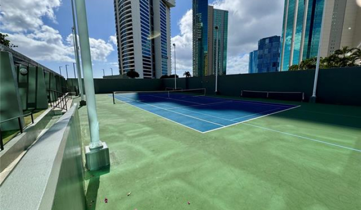 88 Piikoi Street,Honolulu,Hawaii,96814,2 ベッドルーム ベッドルーム,2 バスルームバスルーム,コンド / タウンハウス,Piikoi,18,18569178