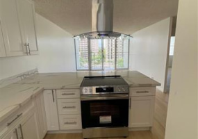 1128 Ala Napunani Street,Honolulu,Hawaii,96818,3 ベッドルーム ベッドルーム,1 バスルームバスルーム,コンド / タウンハウス,Ala Napunani,5,18117098