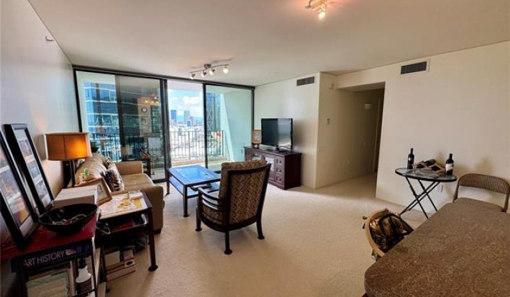 88 Piikoi Street,Honolulu,Hawaii,96814,2 ベッドルーム ベッドルーム,2 バスルームバスルーム,コンド / タウンハウス,Piikoi,18,18569178