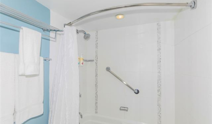 410 Atkinson Drive,Honolulu,Hawaii,96814,1 BathroomBathrooms,Condo/Townhouse,Atkinson,17,18569224