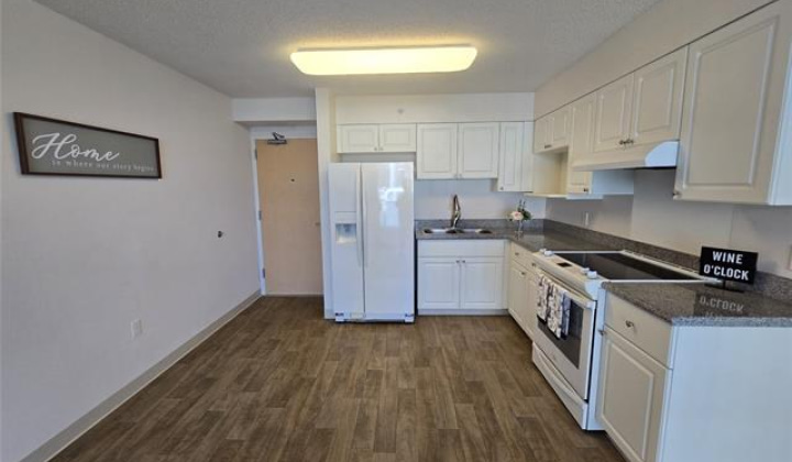801 South Street,Honolulu,Hawaii,96813,1 Bedroom Bedrooms,1 BathroomBathrooms,Condo/Townhouse,South,5,18117677