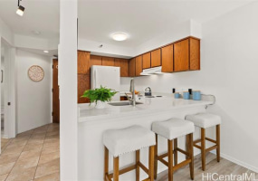 930 Kaheka Street,Honolulu,Hawaii,96814,1 Bedroom Bedrooms,1 BathroomBathrooms,Condo/Townhouse,Kaheka,18,18117817