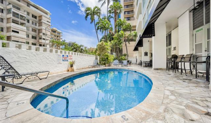 430 Kaiolu Street,Honolulu,Hawaii,96815,2 ベッドルーム ベッドルーム,1 バスルームバスルーム,コンド / タウンハウス,Kaiolu,8,18569884