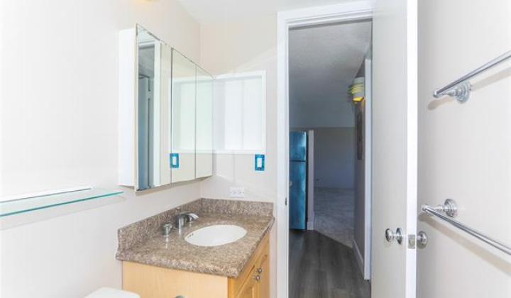 2525 Date Street,Honolulu,Hawaii,96826,2 Bedrooms Bedrooms,2 BathroomsBathrooms,Condo/Townhouse,Date,15,19302719
