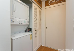 521 Hahaione Street,Honolulu,Hawaii,96825,2 Bedrooms Bedrooms,2 BathroomsBathrooms,Condo/Townhouse,Hahaione,6,18705943