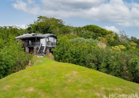 4005 Round Top Drive,Honolulu,Hawaii,96822,7 Bedrooms Bedrooms,5 BathroomsBathrooms,Single family,Round Top,18573346