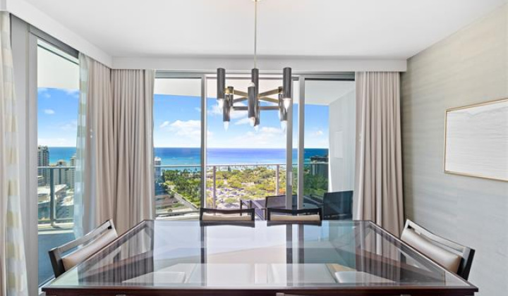 4005 Round Top Drive,Honolulu,Hawaii,96822,7 Bedrooms Bedrooms,5 BathroomsBathrooms,Single family,Round Top,18573346