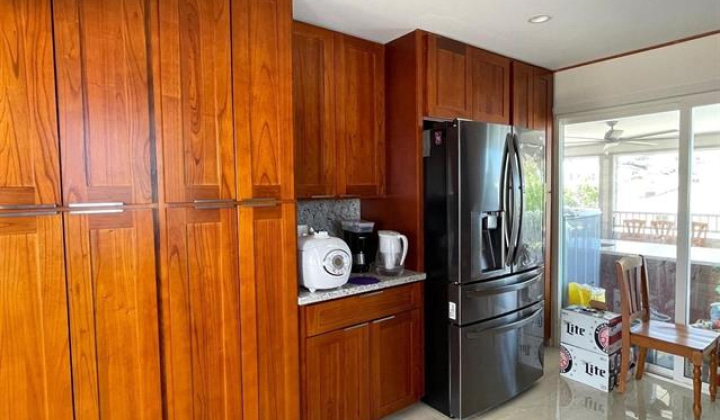 3233 Francis Street,Honolulu,Hawaii,96815,6 Bedrooms Bedrooms,6 BathroomsBathrooms,Single family,Francis,18119943
